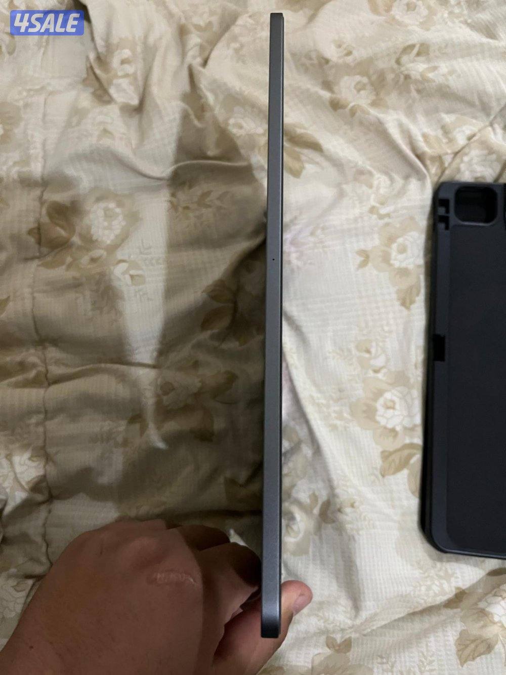 ايباد ابرو12.9قيقا256الجيل الخامس نضيف ولا ختش م. مبدل شي اخو الجديد4