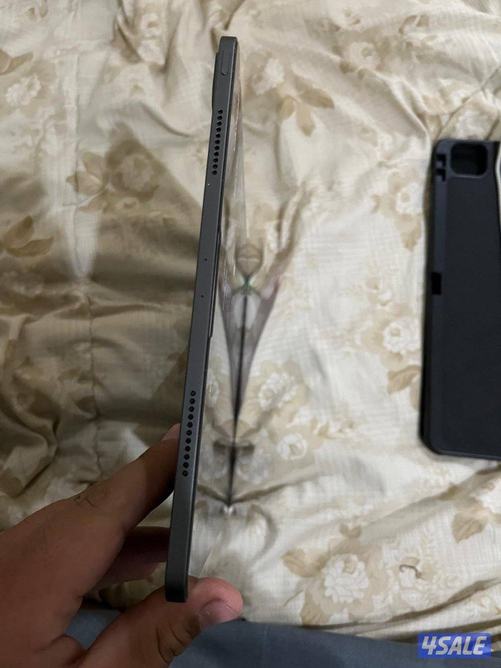 ايباد ابرو12.9قيقا256الجيل الخامس نضيف ولا ختش م. مبدل شي اخو الجديد5