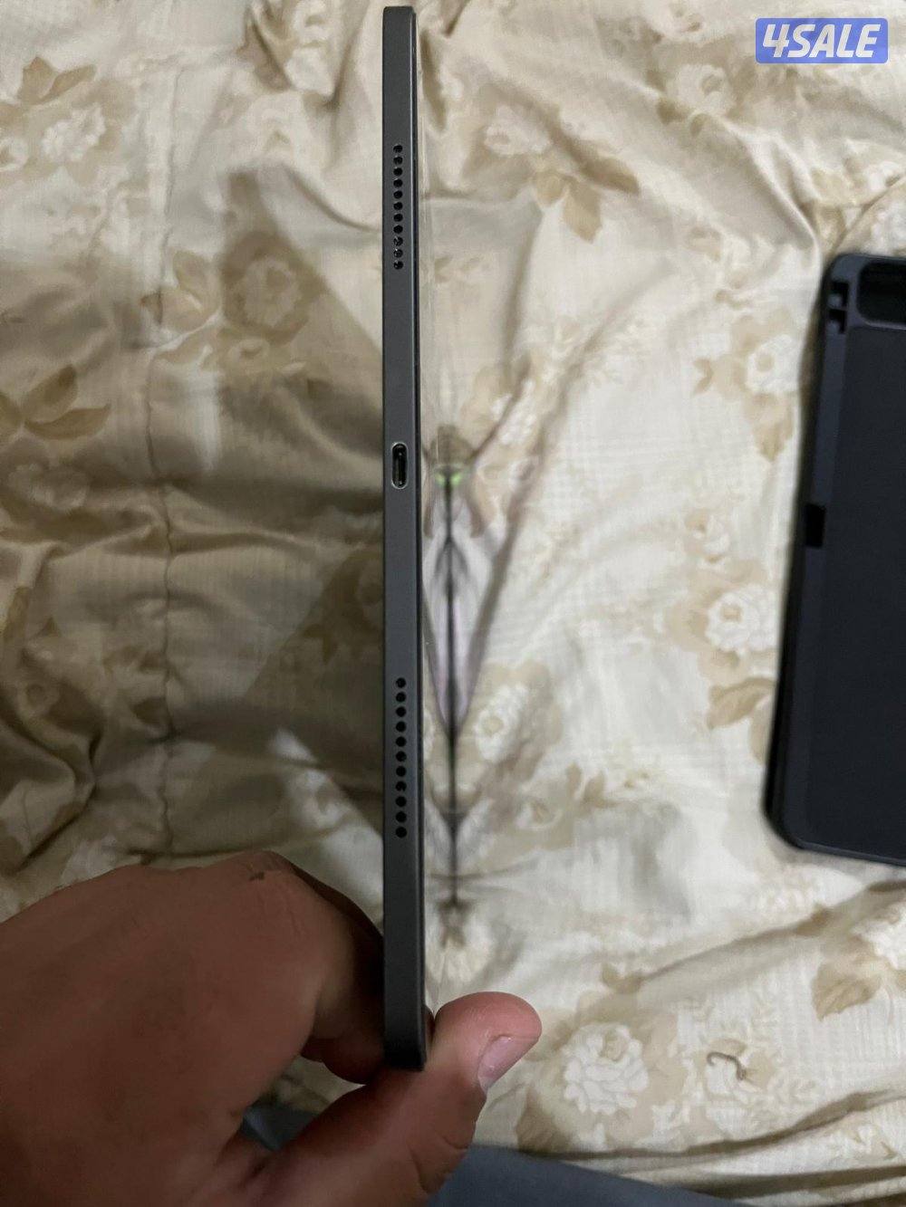 ايباد ابرو12.9قيقا256الجيل الخامس نضيف ولا ختش م. مبدل شي اخو الجديد7