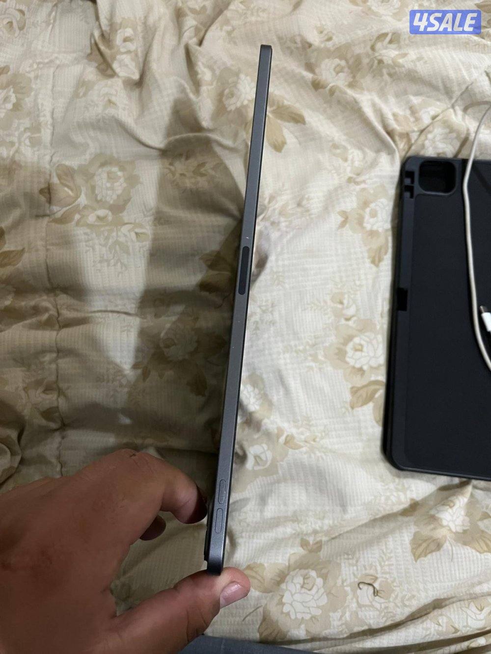 ايباد ابرو12.9قيقا256الجيل الخامس نضيف ولا ختش م. مبدل شي اخو الجديد6