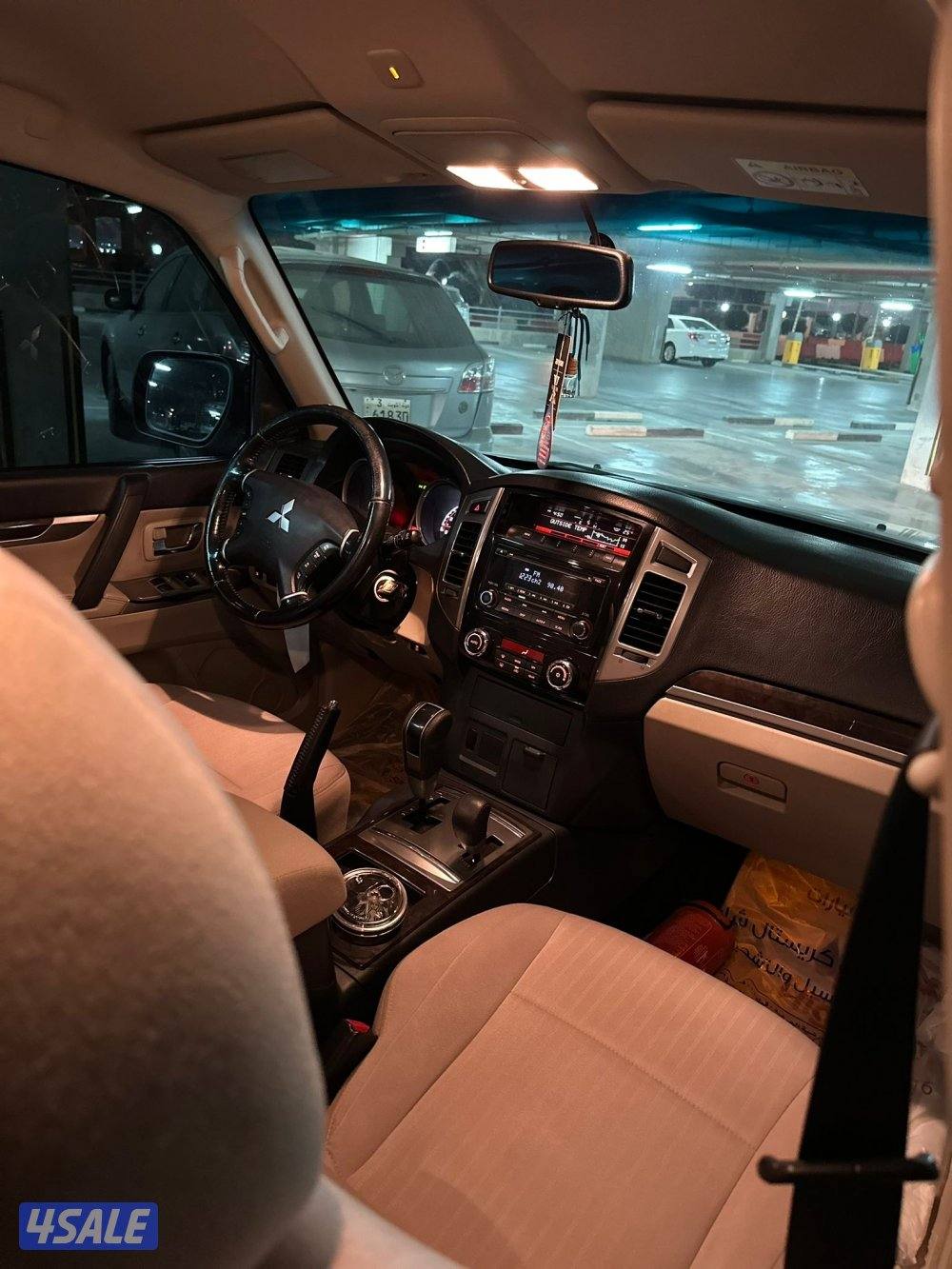 للبيع باجيرو 2017 شرط الفحص صبغ الوكالة2