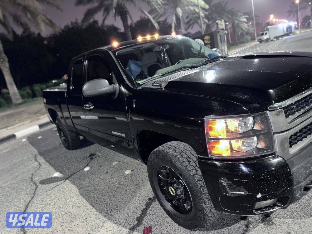 للبيع وانيت سلفرادو 2008 HD شاصي قصير 25000