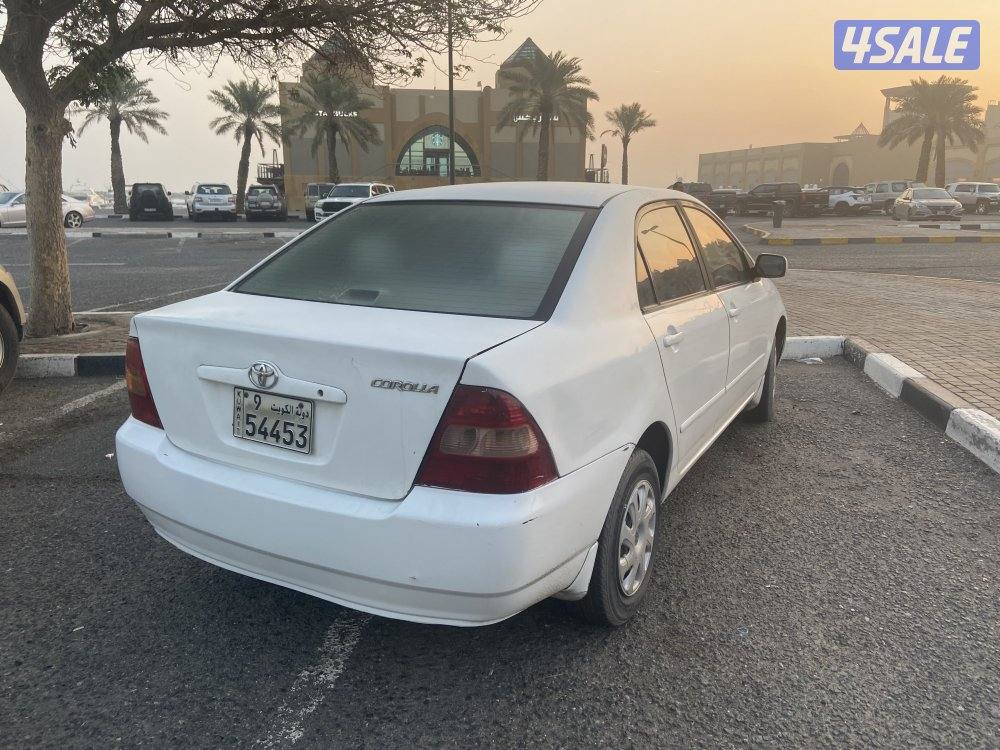 للبيع كورولا مديل ٢٠٠٢ مكينا كبيره امور سياره طيبا ما تشتكي من شي3