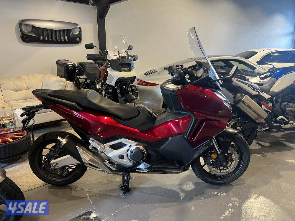 هوندا فورزا0