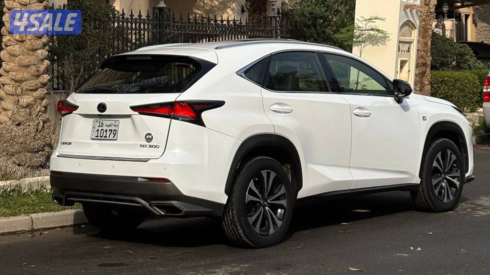 للبيع لكزس وارد الساير 2018 اف سبورت الفلNX3001