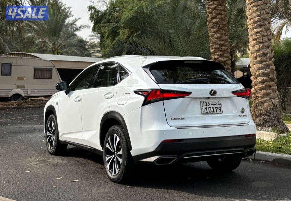 للبيع لكزس وارد الساير 2018 اف سبورت الفلNX3006