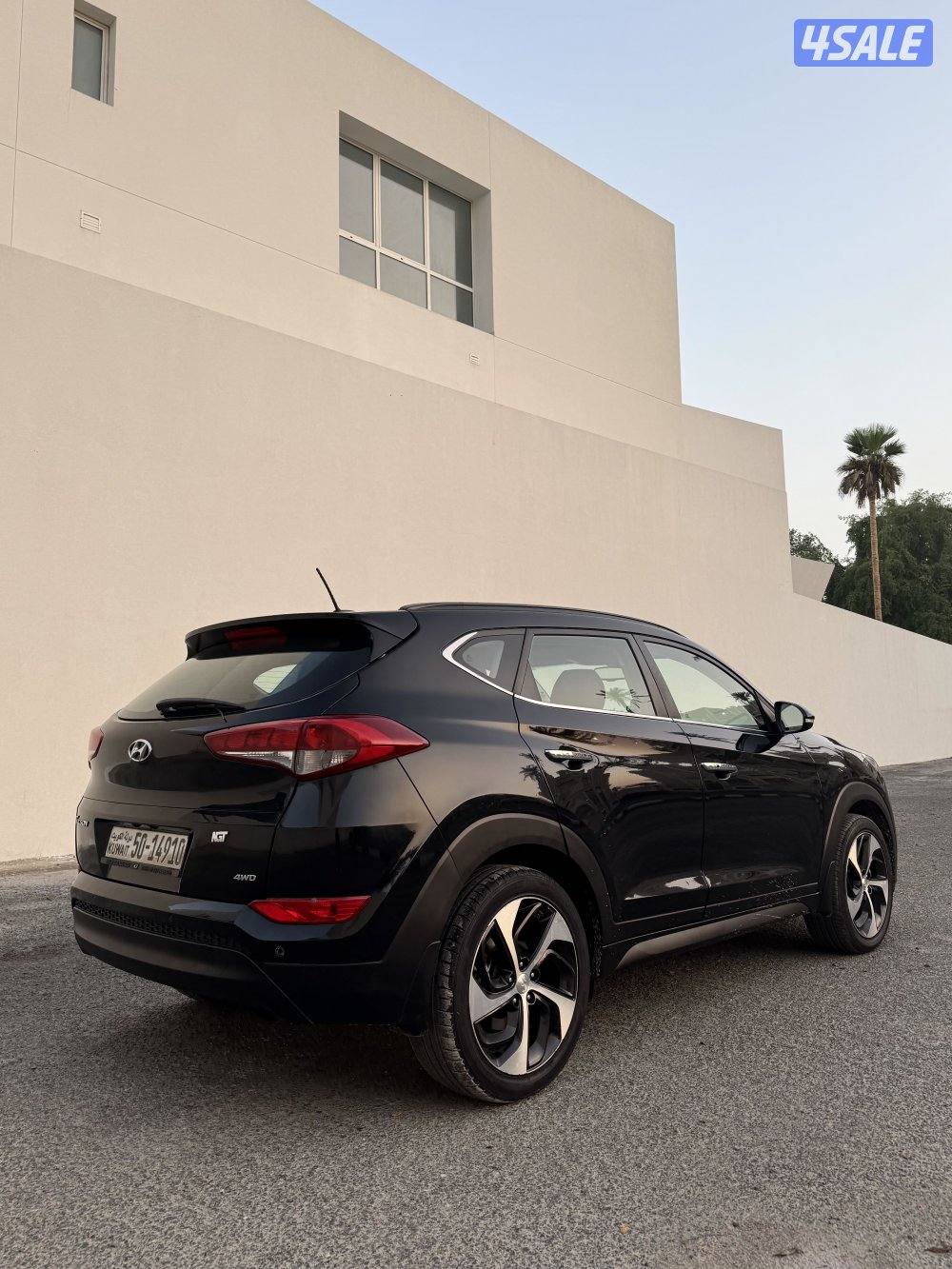 هيونداي توسان عداد 97 الف فقط كامل المواصفات3