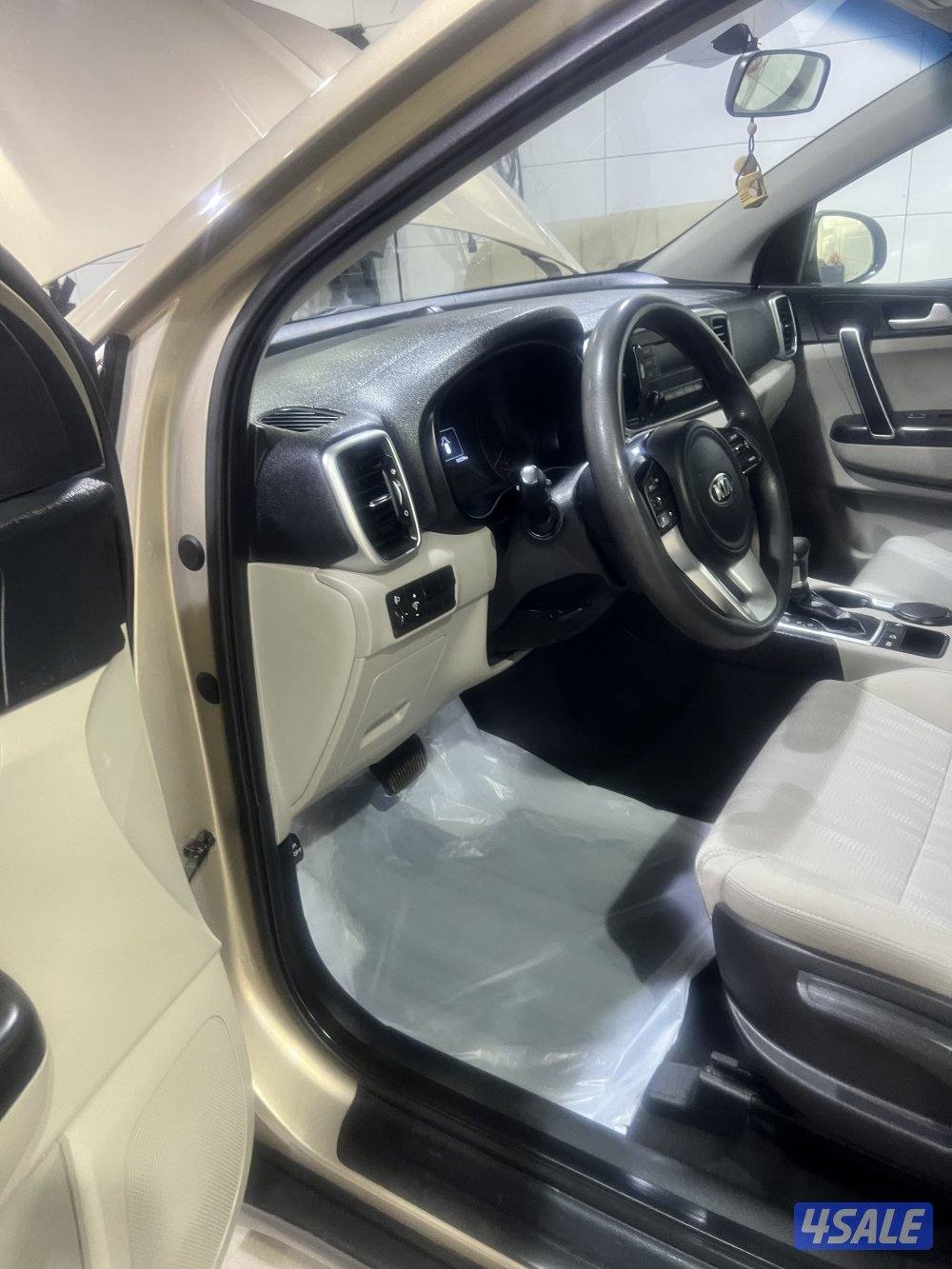 للبيع سوبرتاج 2020 شرط الفحص ماشي 100 الف فقط0