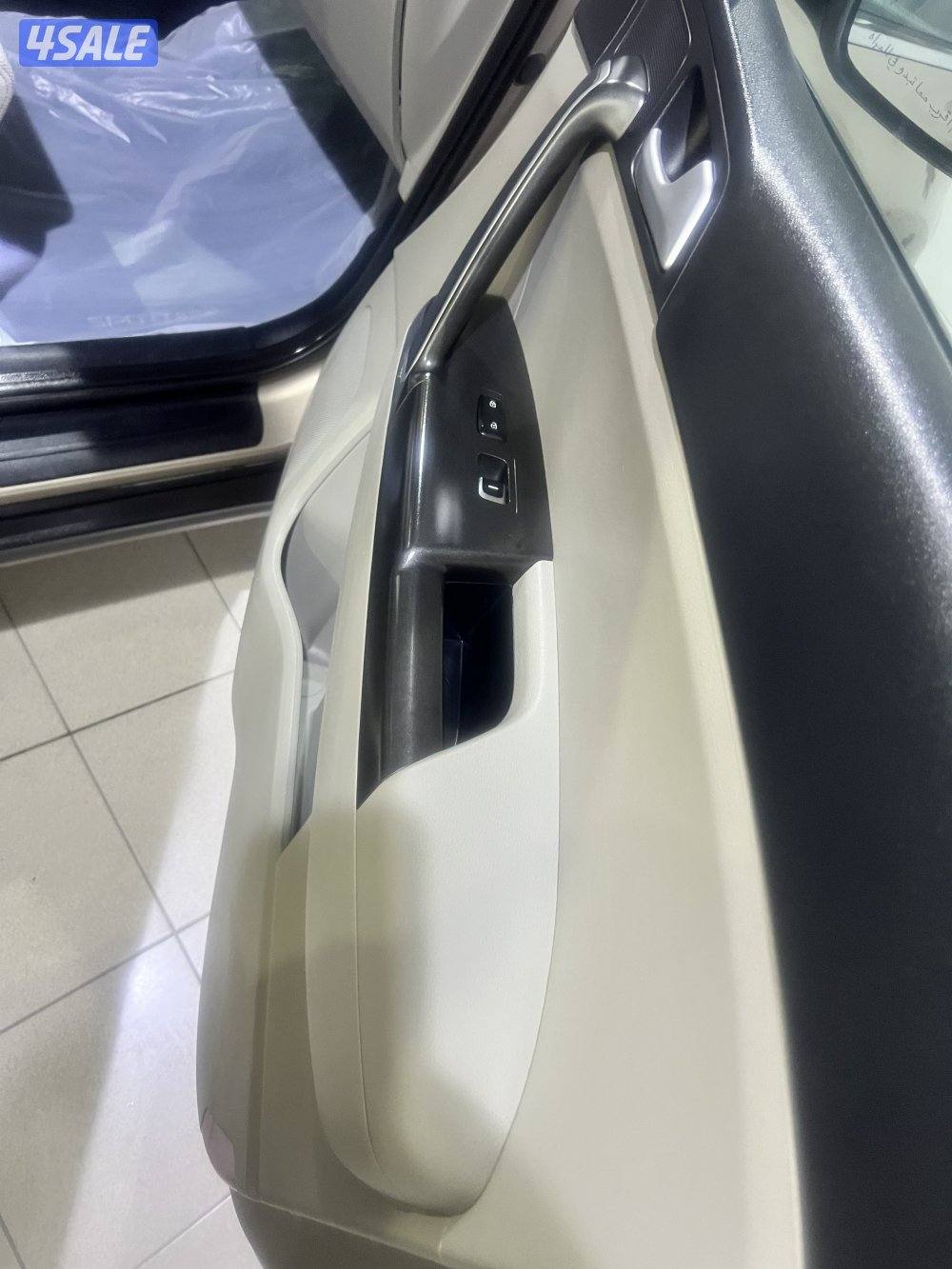 للبيع سوبرتاج 2020 شرط الفحص ماشي 100 الف فقط4