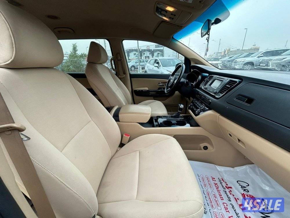 كيا كارنفال. V6 موديل 20175