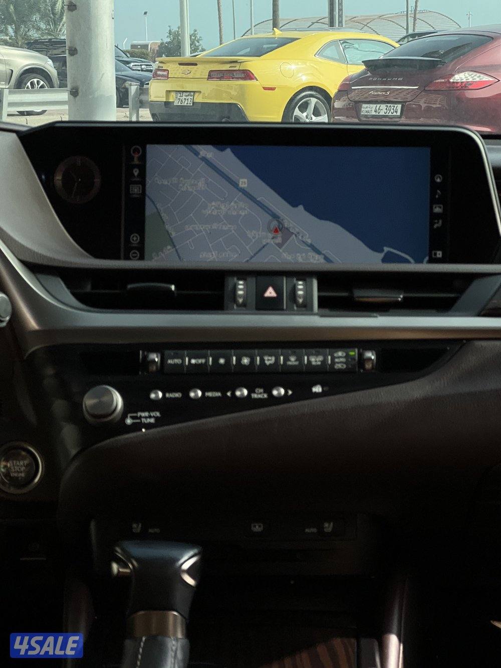 للبيع لكزس تحت الكفالة2