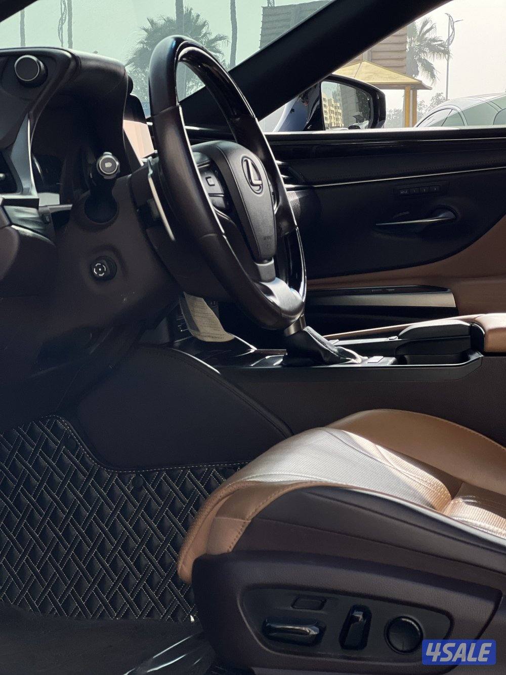 للبيع لكزس تحت الكفالة7