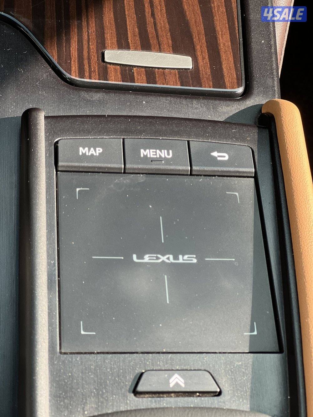 للبيع لكزس تحت الكفالة10