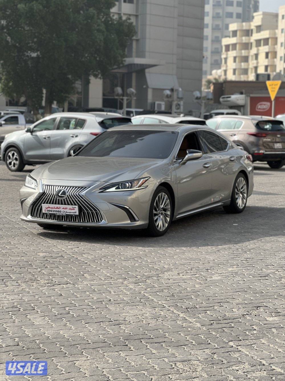 للبيع لكزس تحت الكفالة12