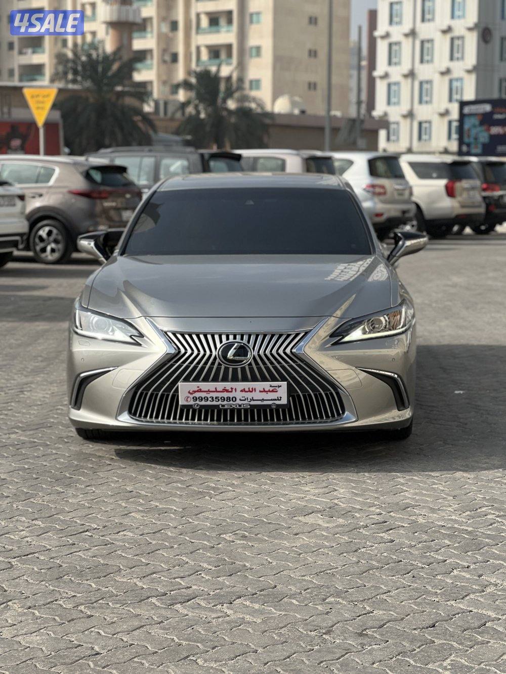 للبيع لكزس تحت الكفالة0