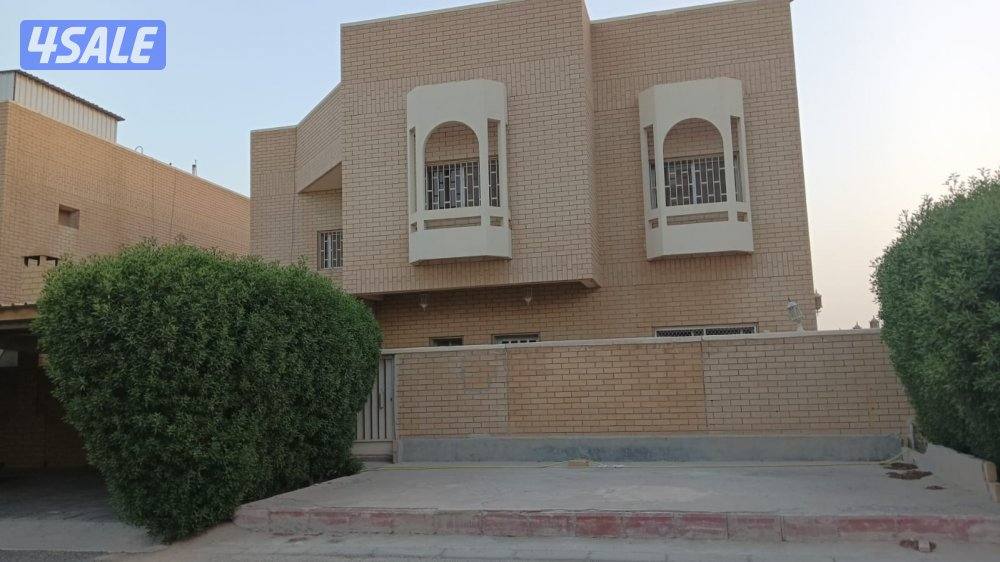 للبيع بيت بمنطقة ام الهيمان زاوية شارعين وبيت بطن وظهر5