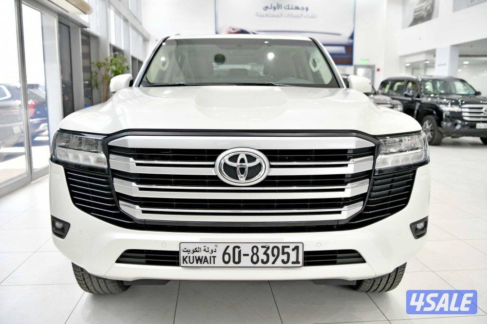 تويوتا لاندكروزر GXR توين تيربو1