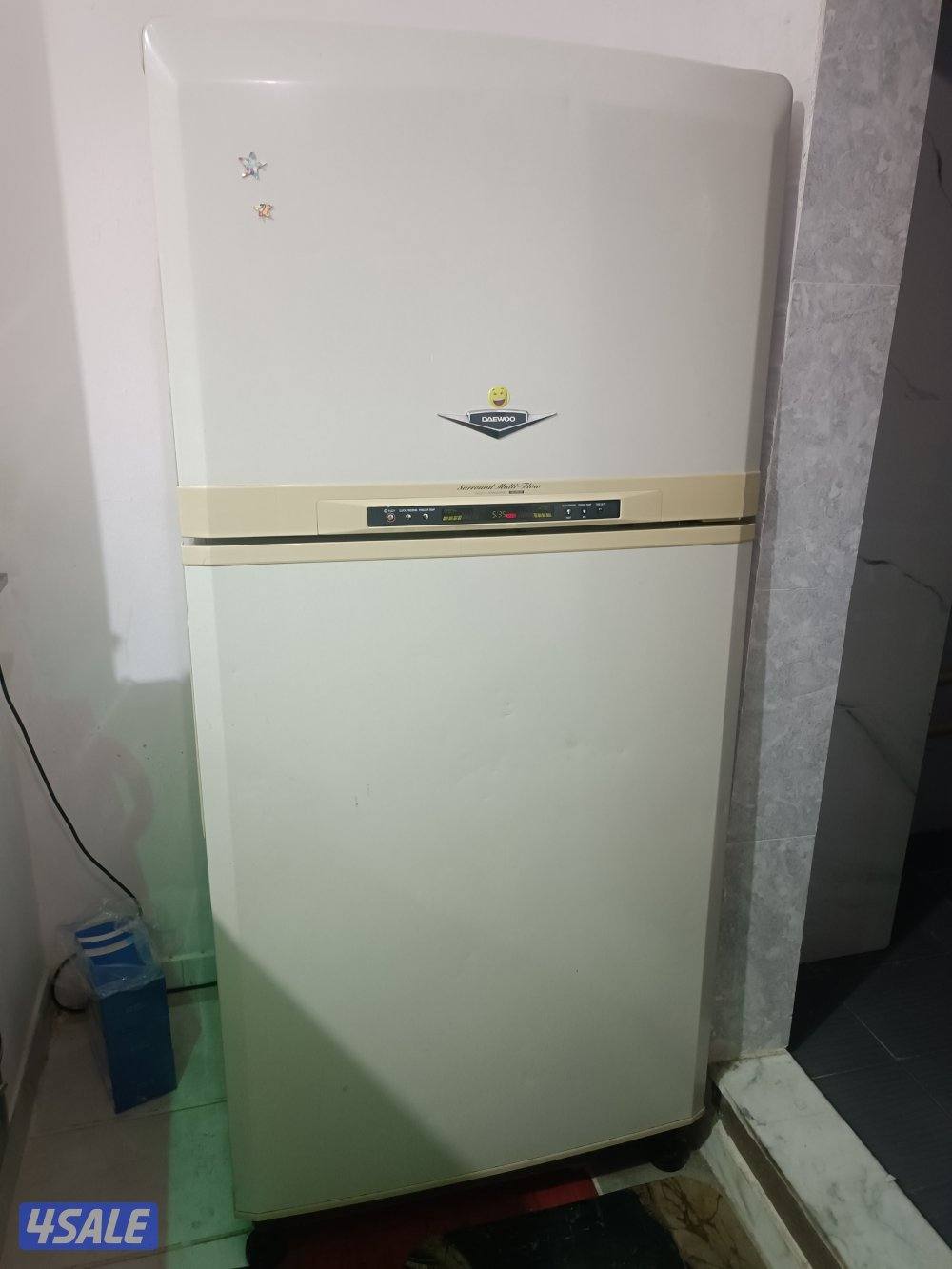 للبيع أغراض شقة للسفر النهائي أجهزة وأثاث0