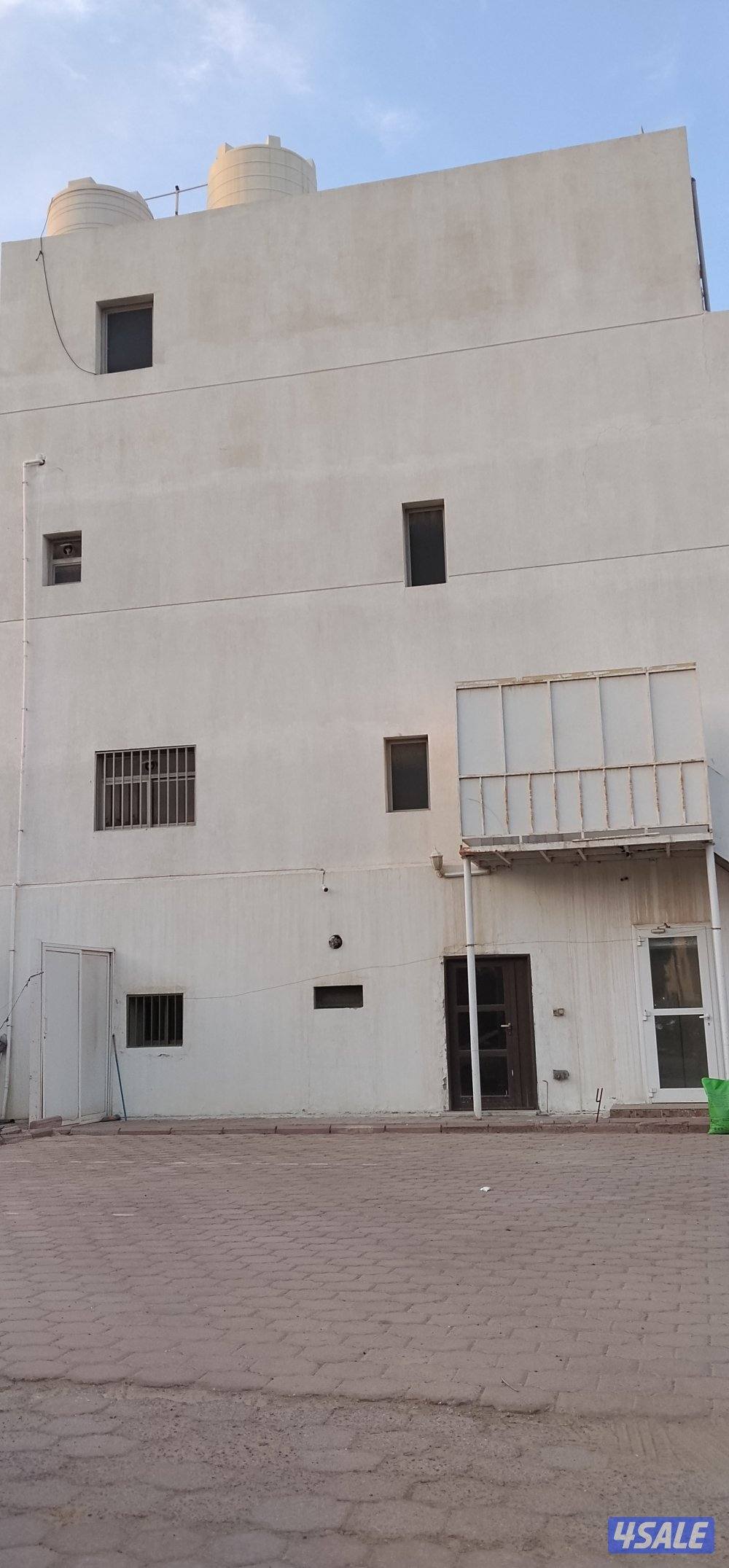 للبيع قسيمه بمنطقة صباح لاحمد وبيت بمنطقة القرين والوفره واابوفطيره5