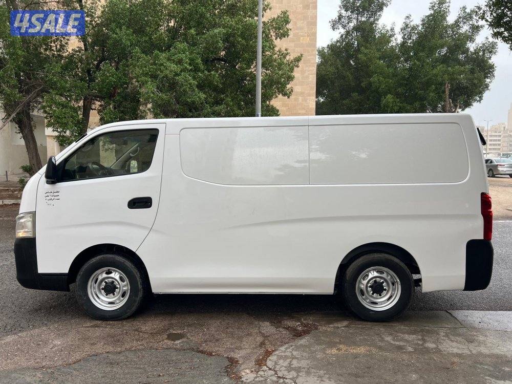 للبيع باص اورفان مقفل 2014 بحاله جداً ممتازه3