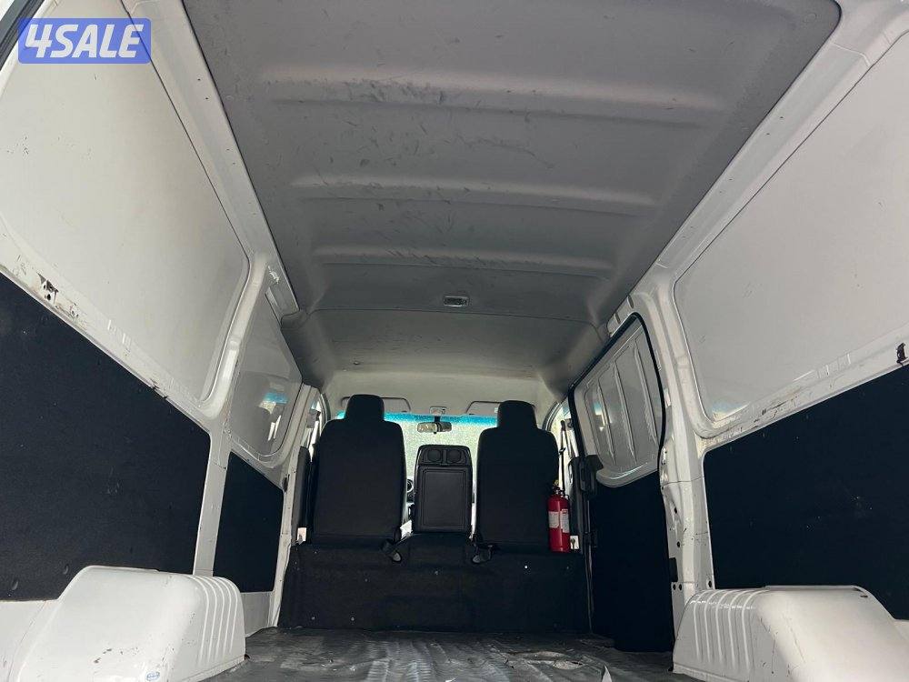 للبيع باص اورفان مقفل 2014 بحاله جداً ممتازه8