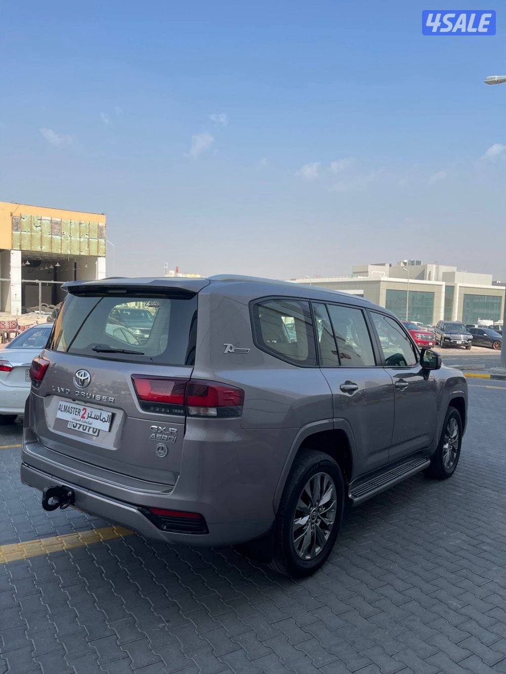 لاندكروزر ايرو موديل 2022 وارد الساير عداد 109 الف3