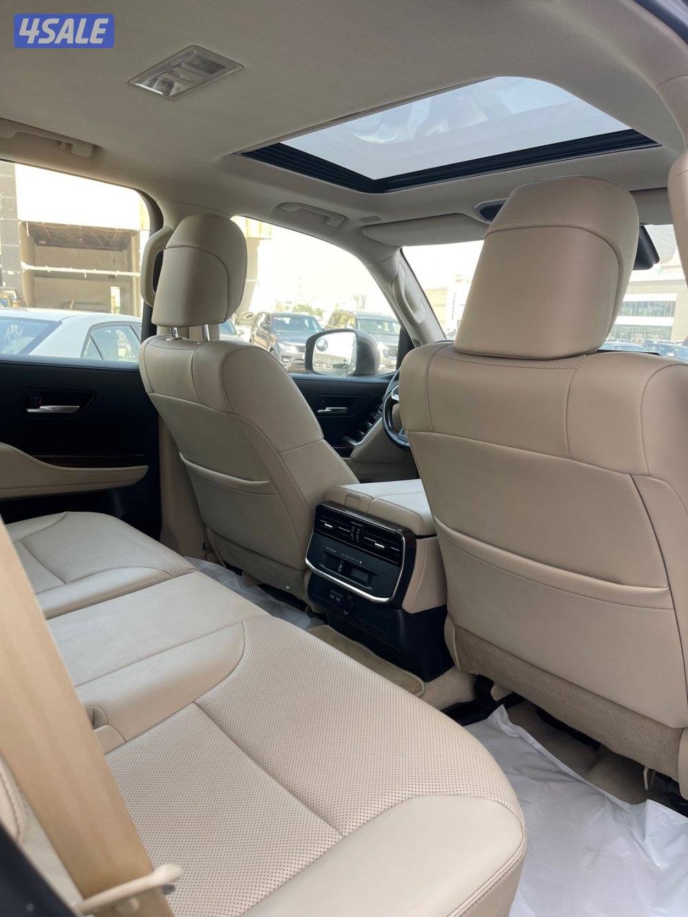 لاندكروزر ايرو موديل 2022 وارد الساير عداد 109 الف8