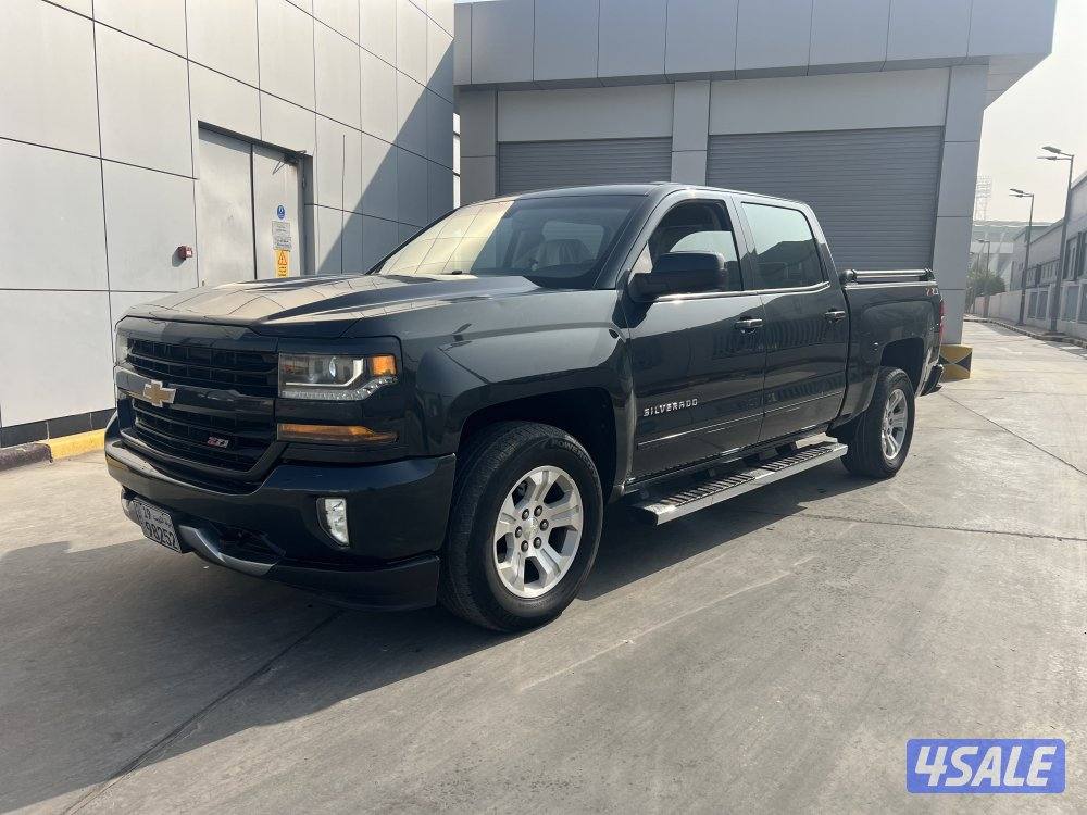 للبيع وانيت سلفرادو Z71 20183