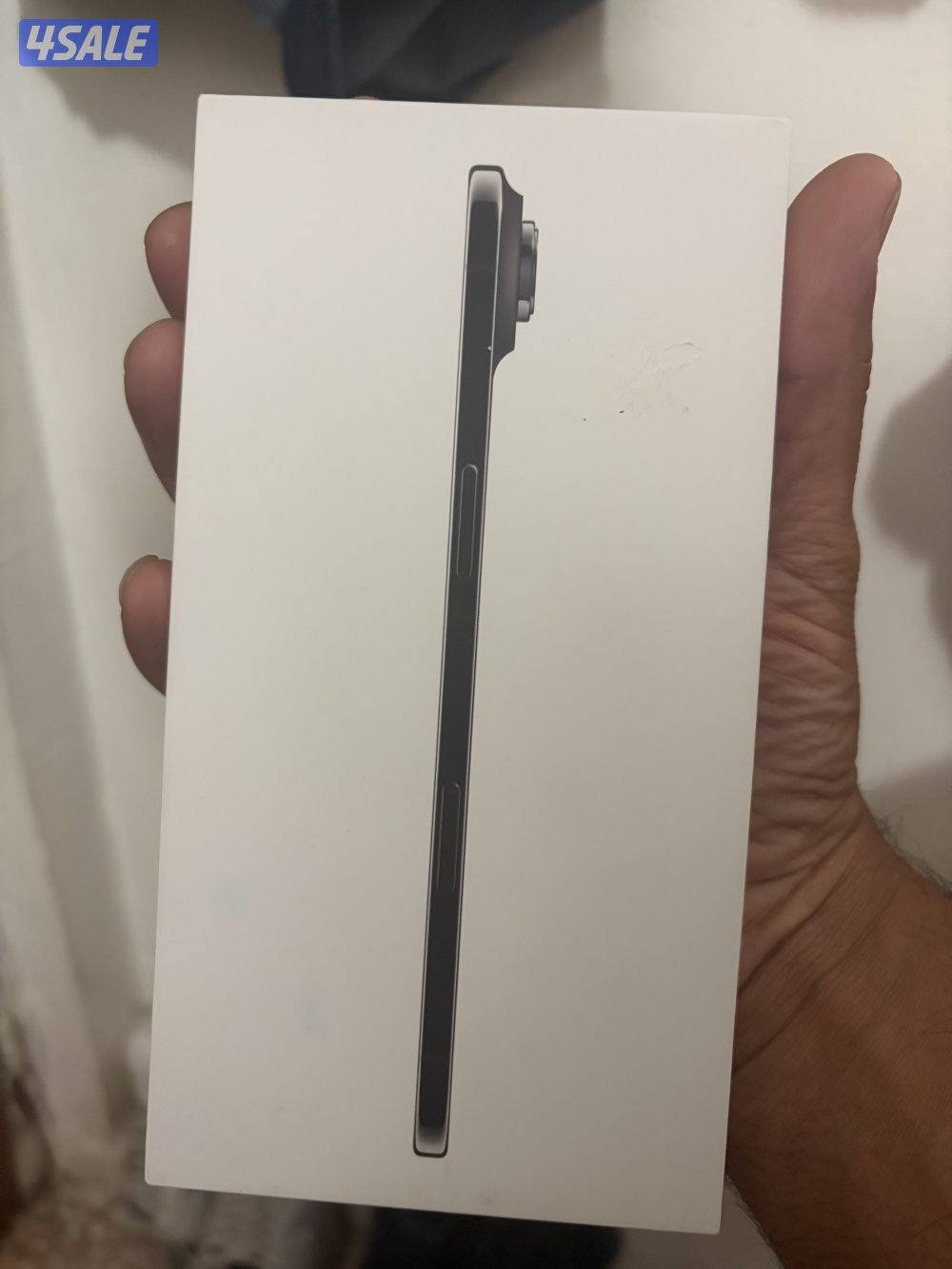 Iphone 17 air 256gb black 26 cycle count 26 with box0