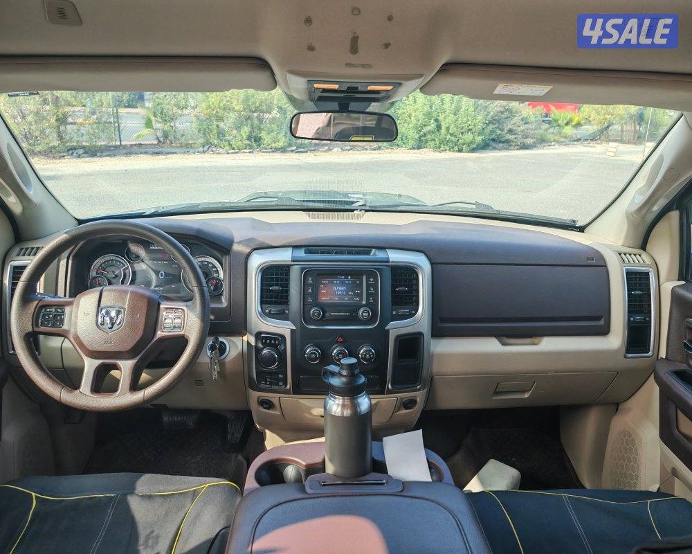 للبيع دوج رام ٢٠٢٠ slt دبل قير4