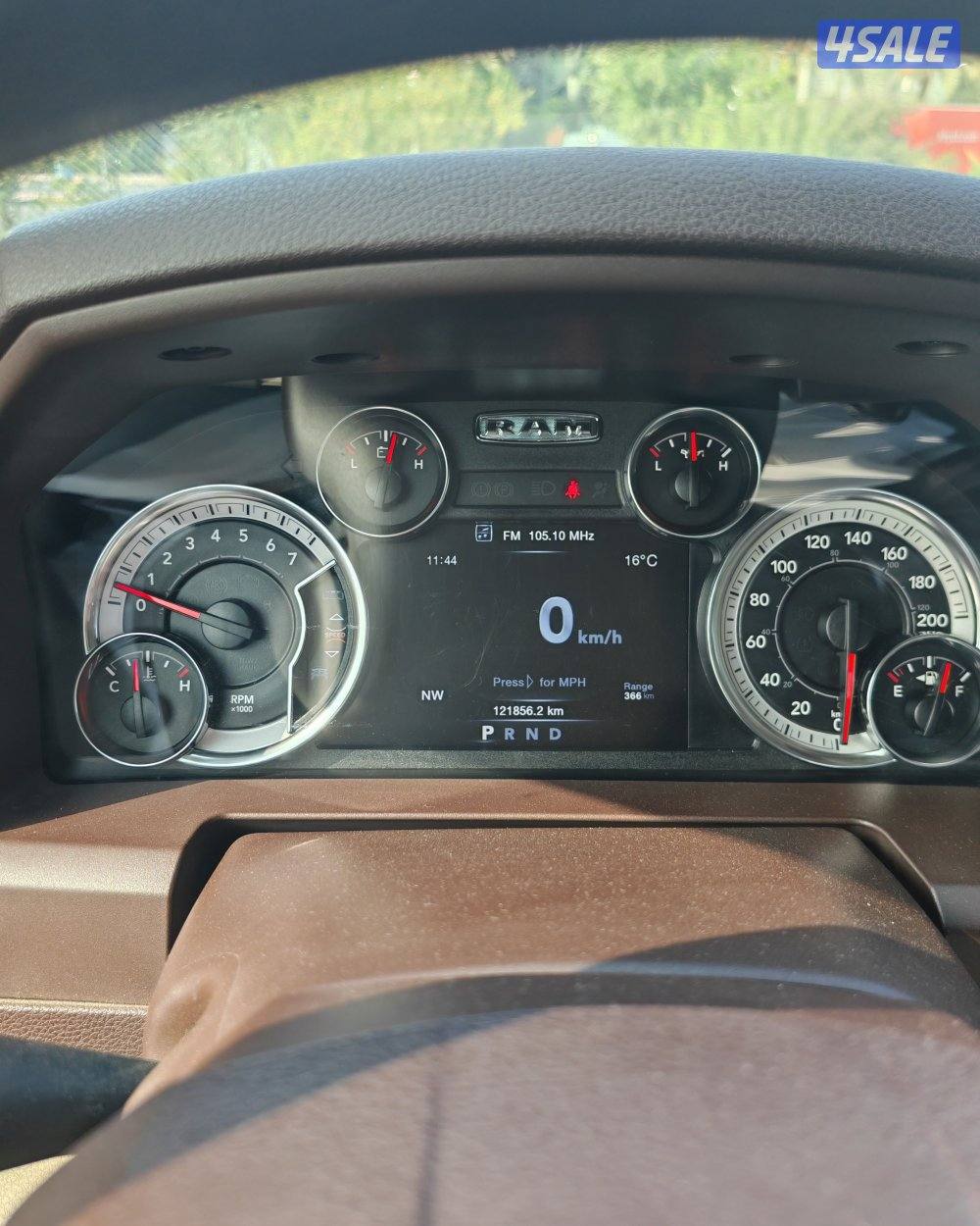 للبيع دوج رام ٢٠٢٠ slt دبل قير5