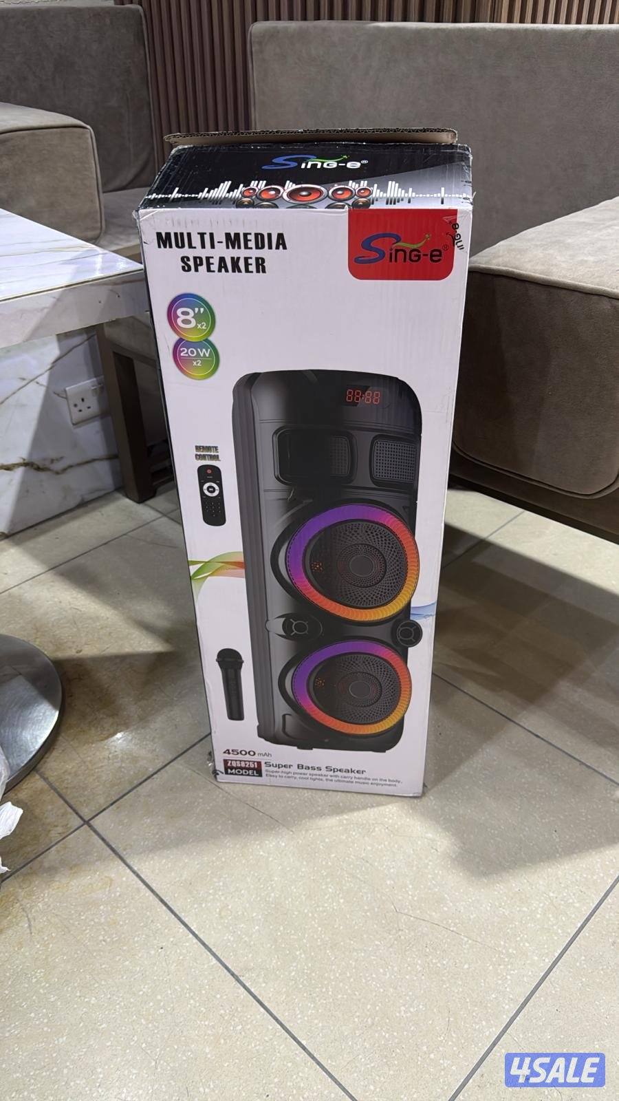 للبيع سماعة بلوتوث جديده مع مايك وريموت وشاحن جديده بالكرتون لم تستخدم0