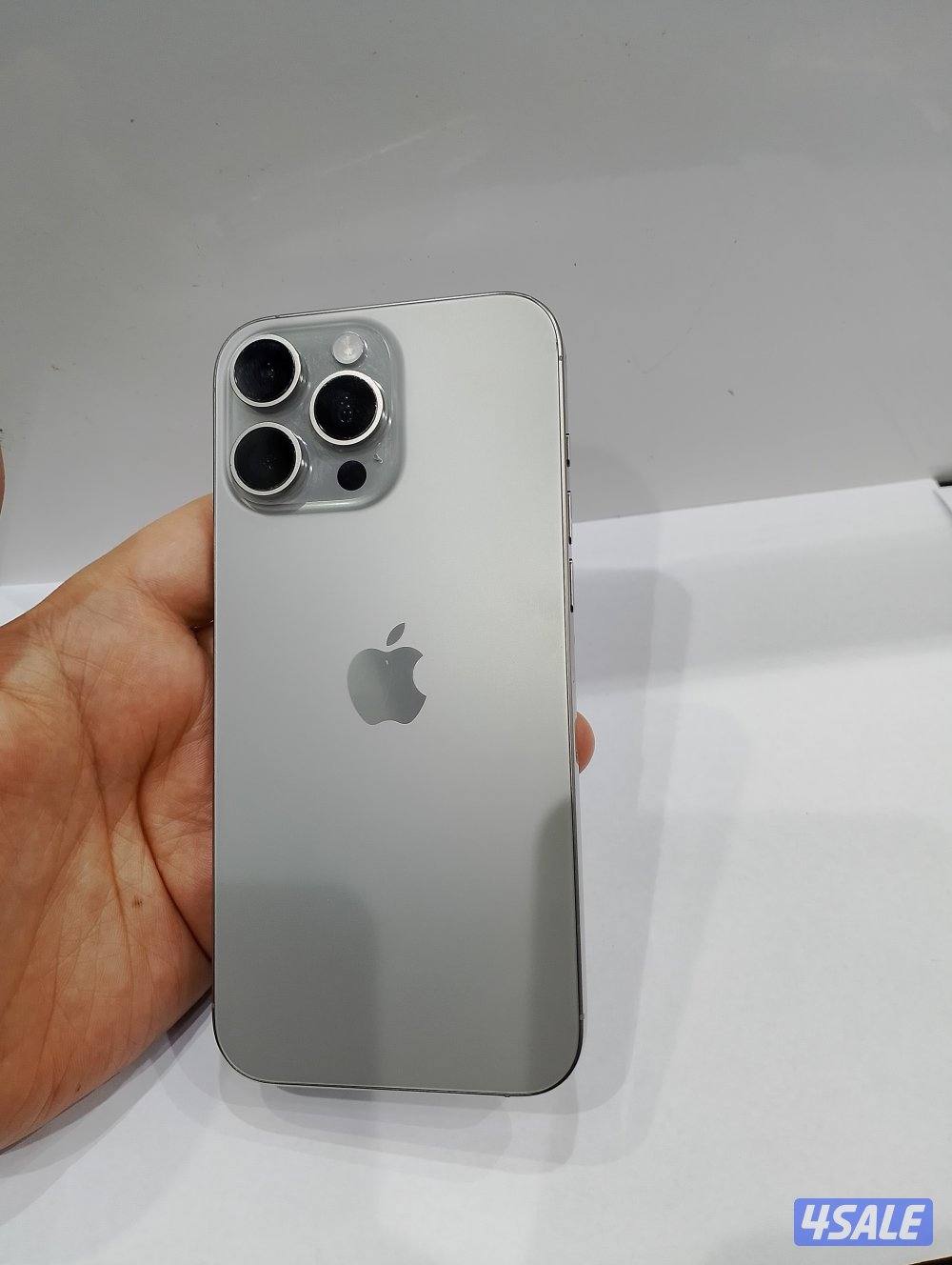 ايفون 16pro max جيجا 5121