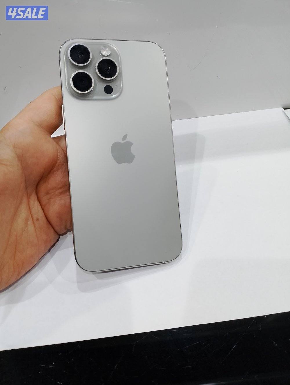 ايفون 16pro max جيجا 5122