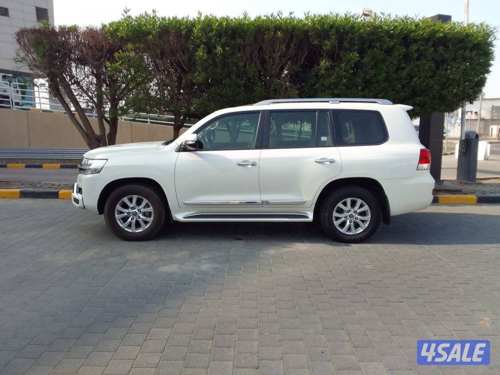 لبيع لاندكروزر GXR 2019 شرط الفحص صبغ الوكاله كامل الموصفات فل ابشن4