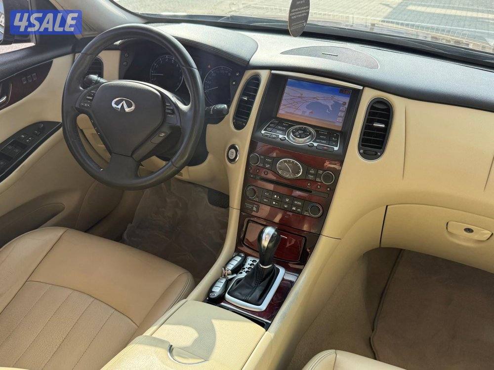 انفينتي QX50 موديل 201614