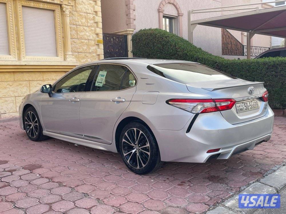 للبيع كامري سبورت موديل 2018 - 4 سلندر1