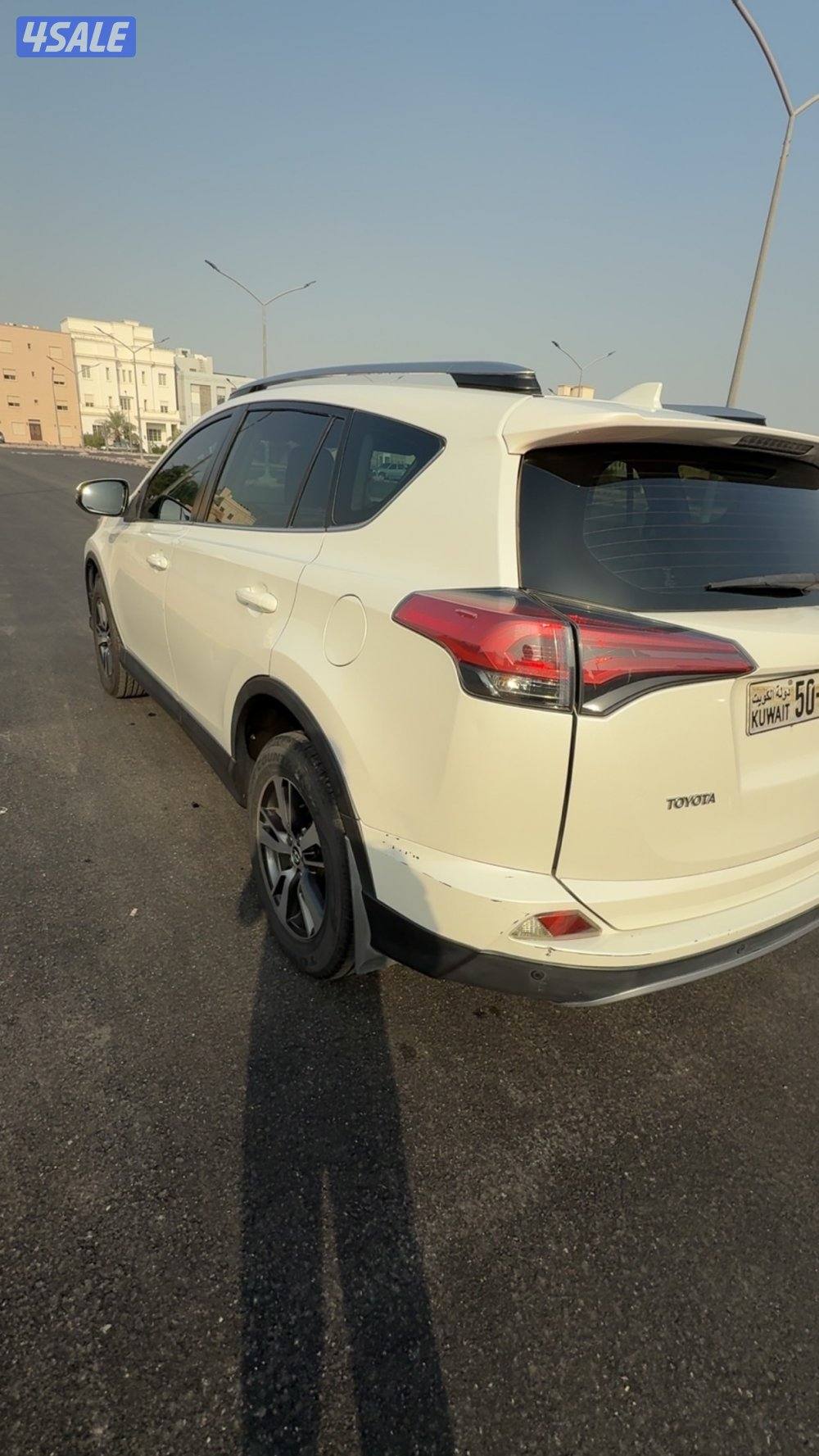 تويوتا راف 40