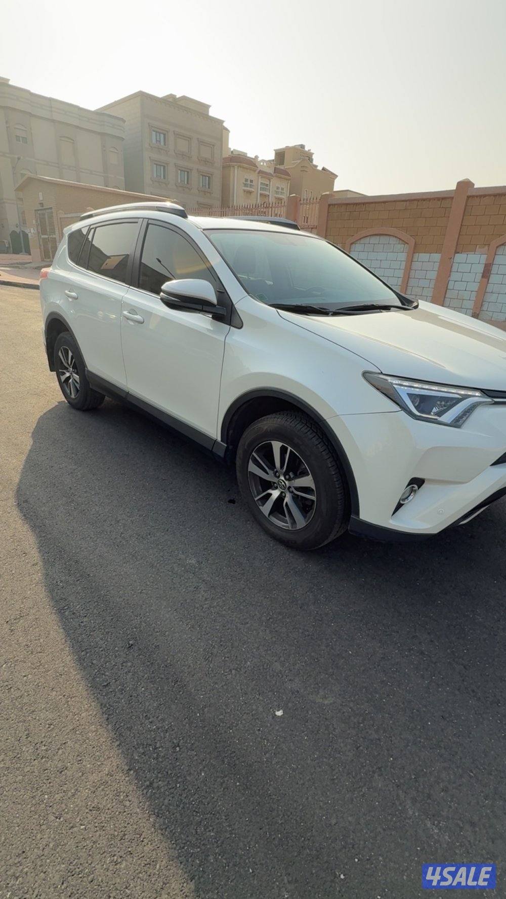 تويوتا راف 43