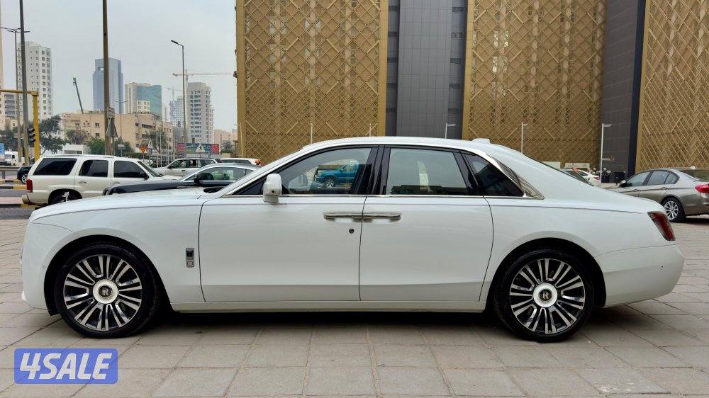 رولزرويس جوست / موديل 2021/ عداد 25/ تحت الكفالة/ وكالة الكويت3
