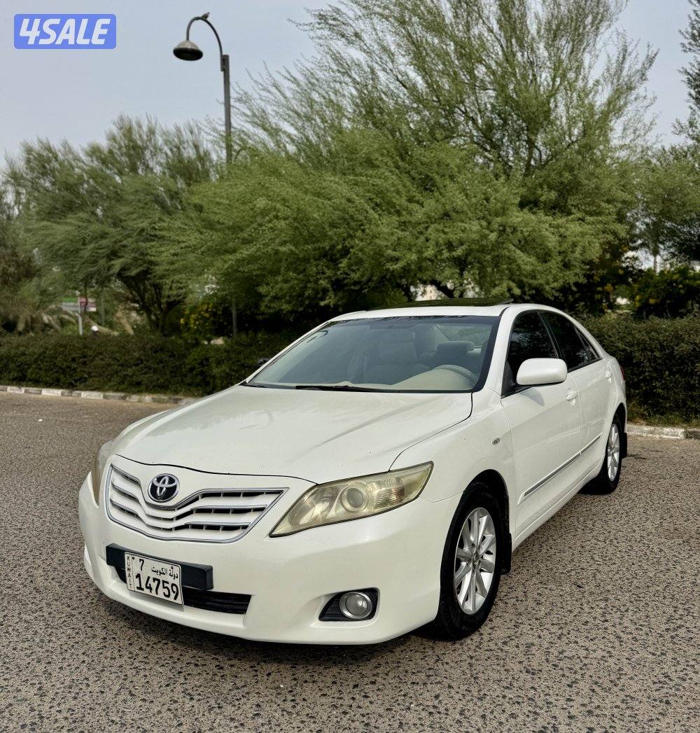 للبيع تويوتا كامري GLX - 2010 بحالة ممتازة ماشي 205 الف0