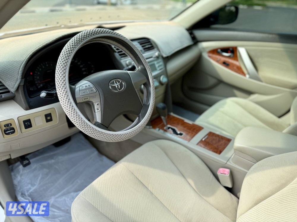 للبيع تويوتا كامري GLX - 2010 بحالة ممتازة ماشي 205 الف4