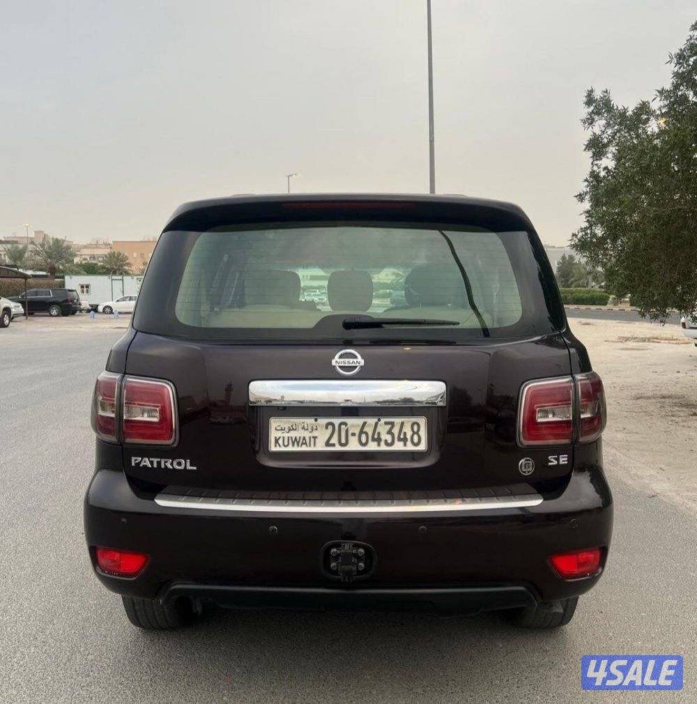 Nissan Patrol 2013 SE (Burgundy)1