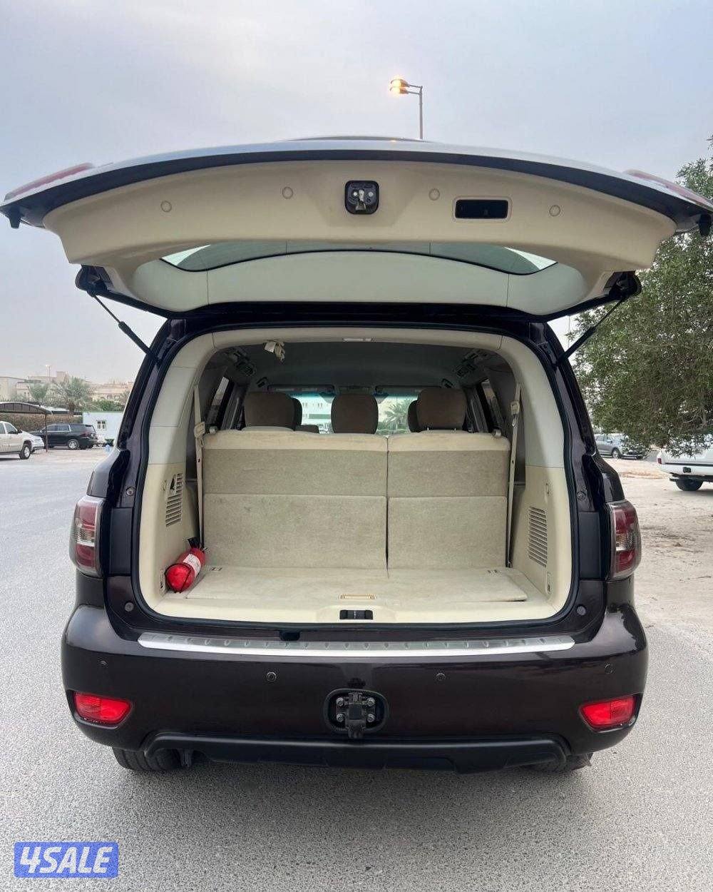 Nissan Patrol 2013 SE (Burgundy)3