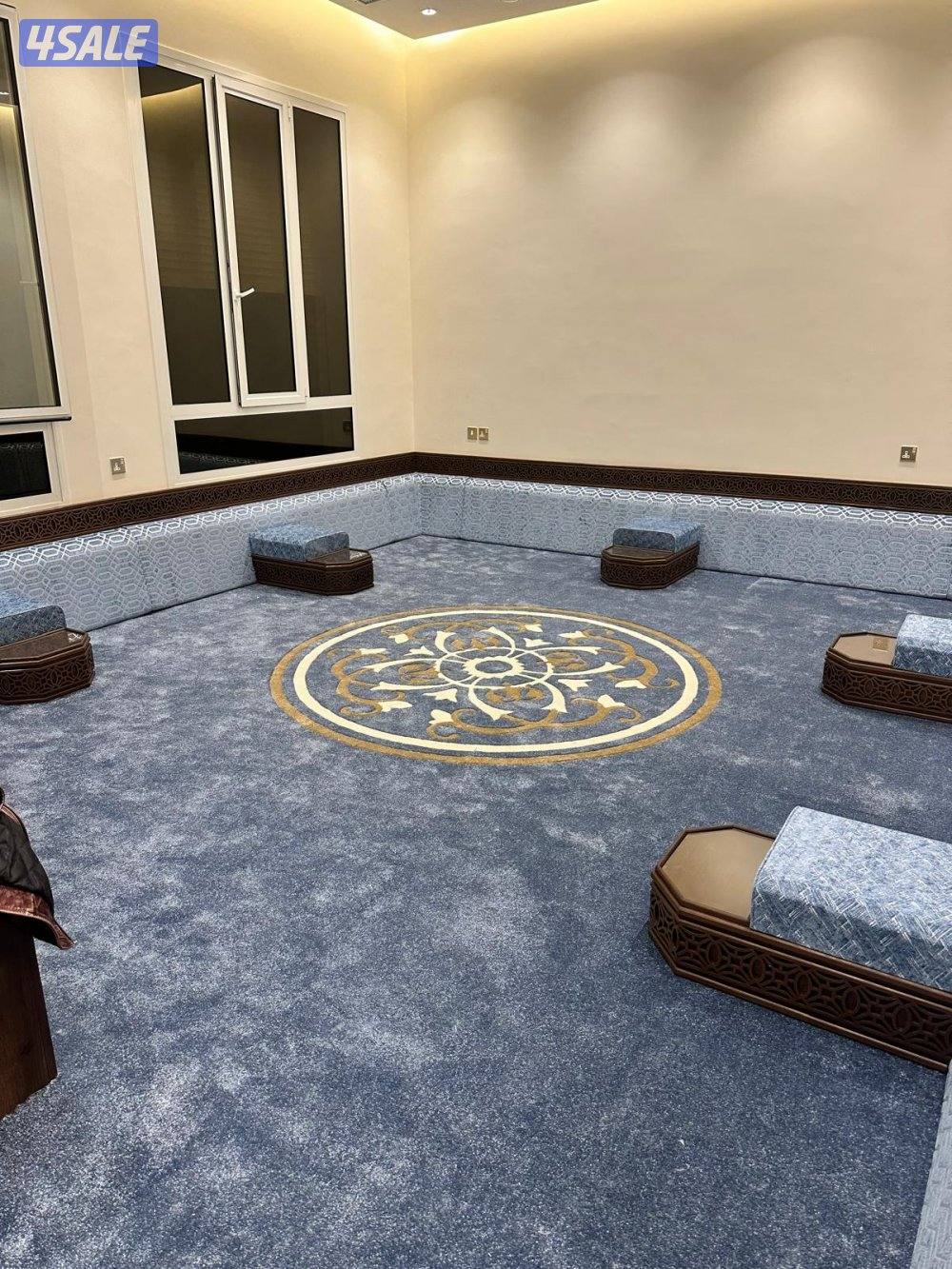 تفصال سجاد حفر حسب الطلب
تصميم وتنجيد جميع انواع الديوانيات
تفصال جميع0