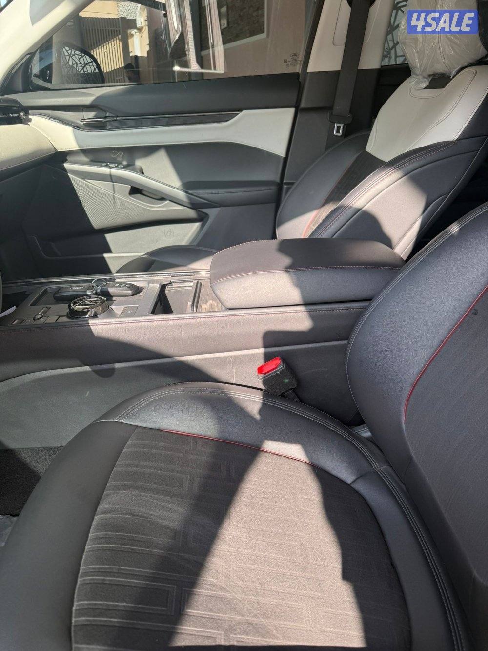 للبيع فورد تورس موديل 20233