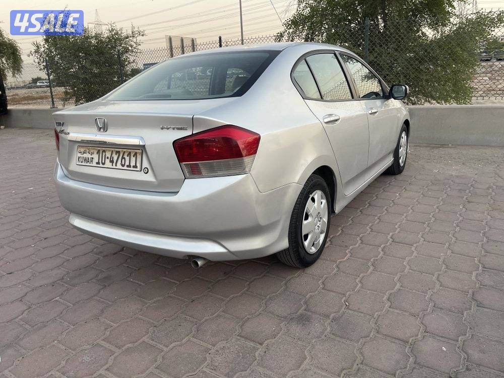 للبيع هوندا سيتي موديل سي سي4