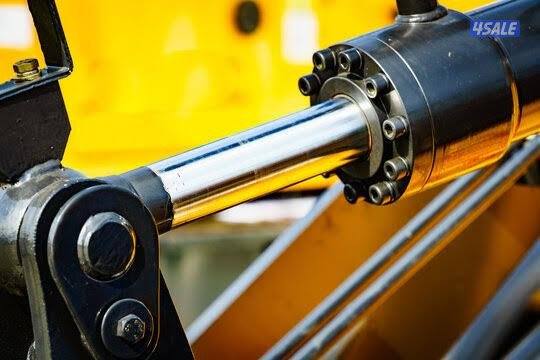 Sales Representative for Heavy Equipment Spare Parts2