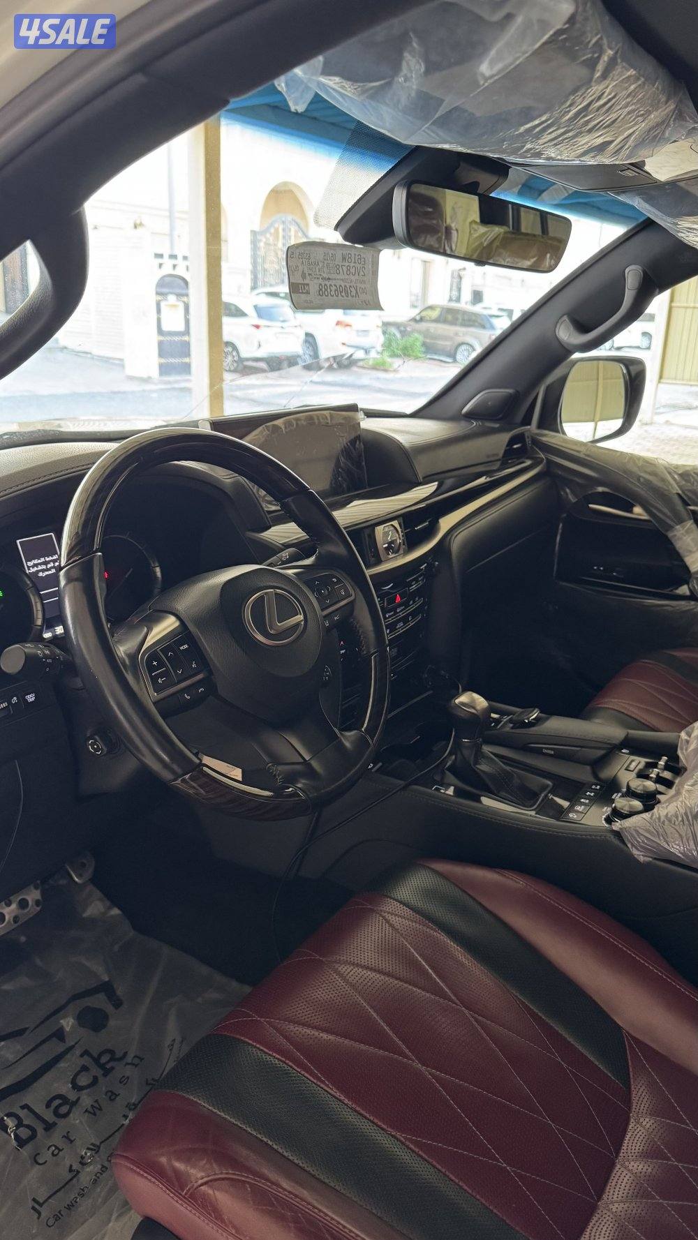 للبيع لكسز 2019 بلاك اديشن6