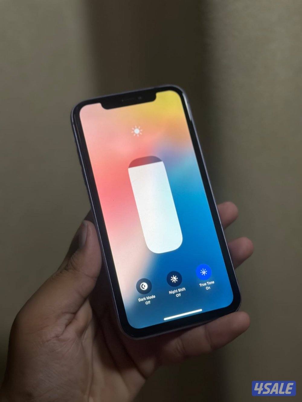 IPHONE 11-128GB MINT CONDITION2